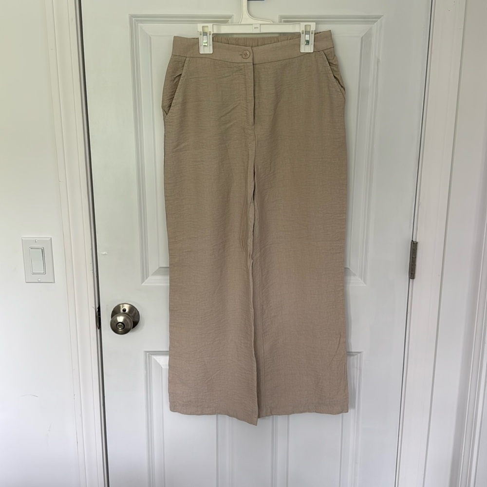 Worn once!! Happily grey light linen women’s pant